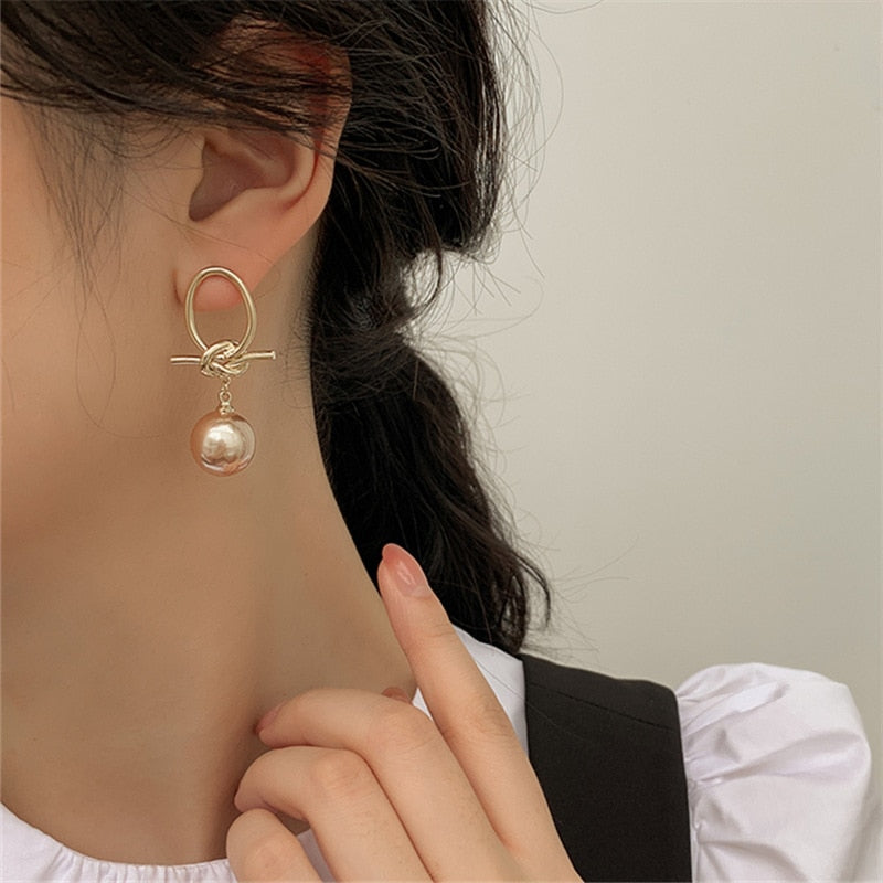 2020 Korean New Style Knot Pearl Earrings Exquisite Fashion Simple Versatile Earrings Female Jewelry