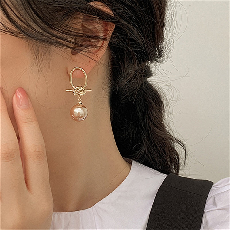 2020 Korean New Style Knot Pearl Earrings Exquisite Fashion Simple Versatile Earrings Female Jewelry