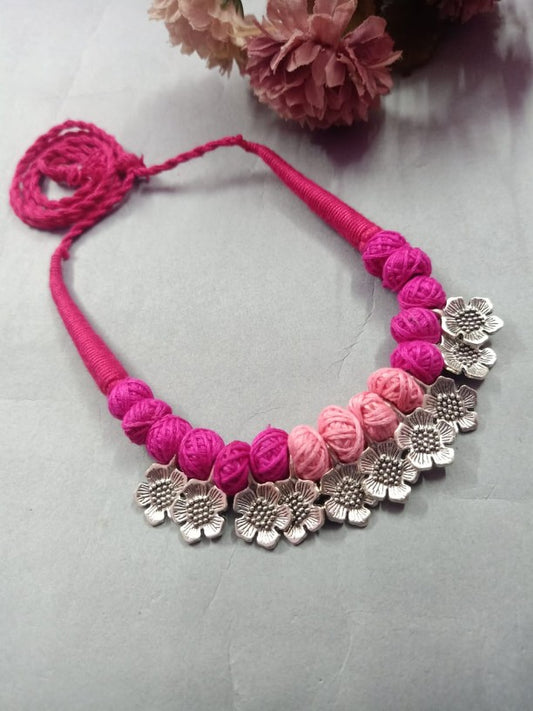 Trendy Flower Necklace Sets in attractive colours