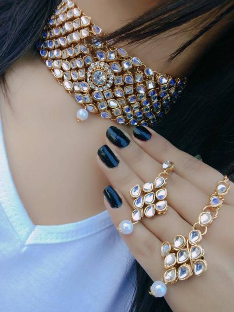 Trendy Kundan Necklace Set